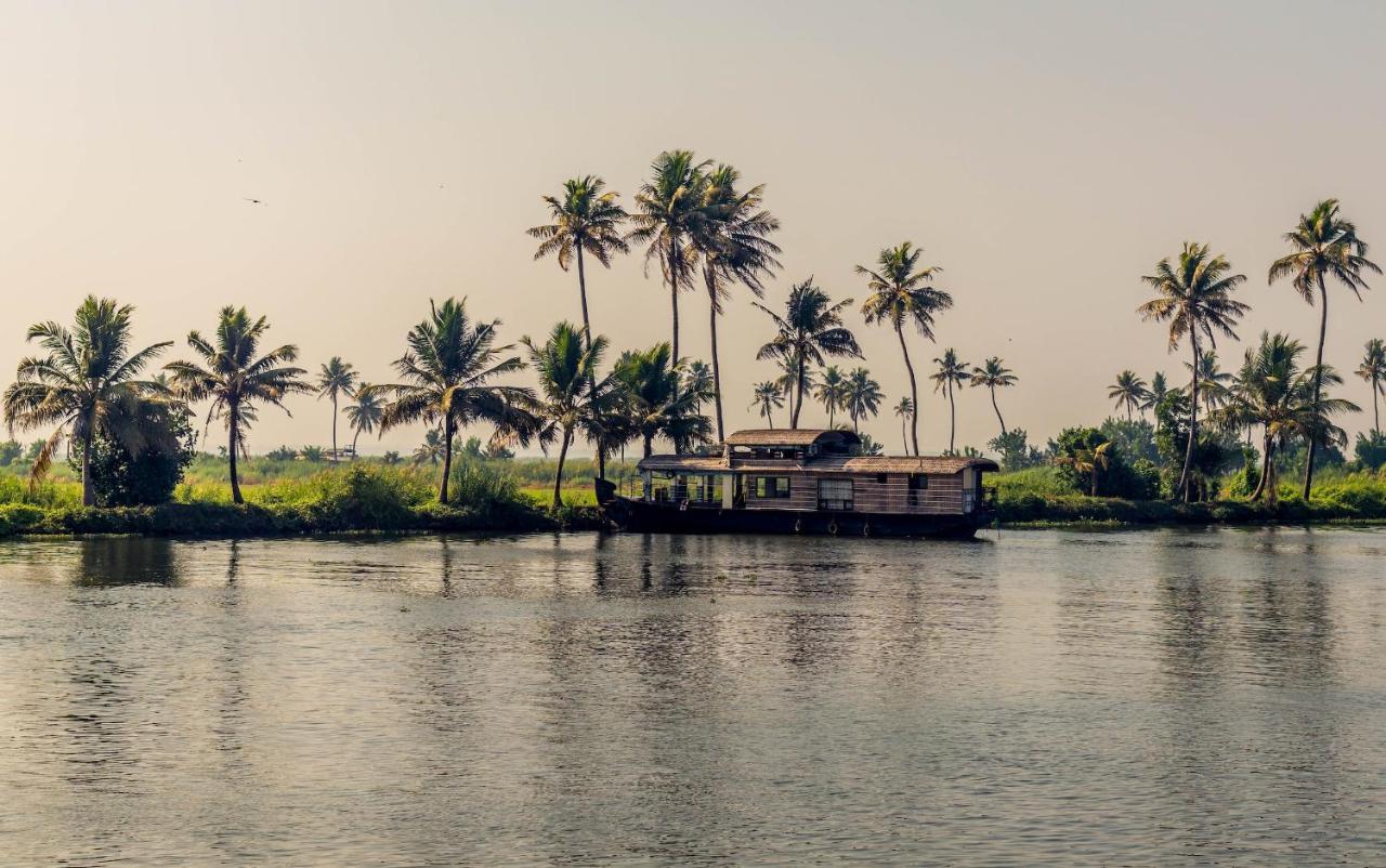 Rajatheeram Beach Homestay & Backwater Cruise Alleppey Alappuzha Exterior foto