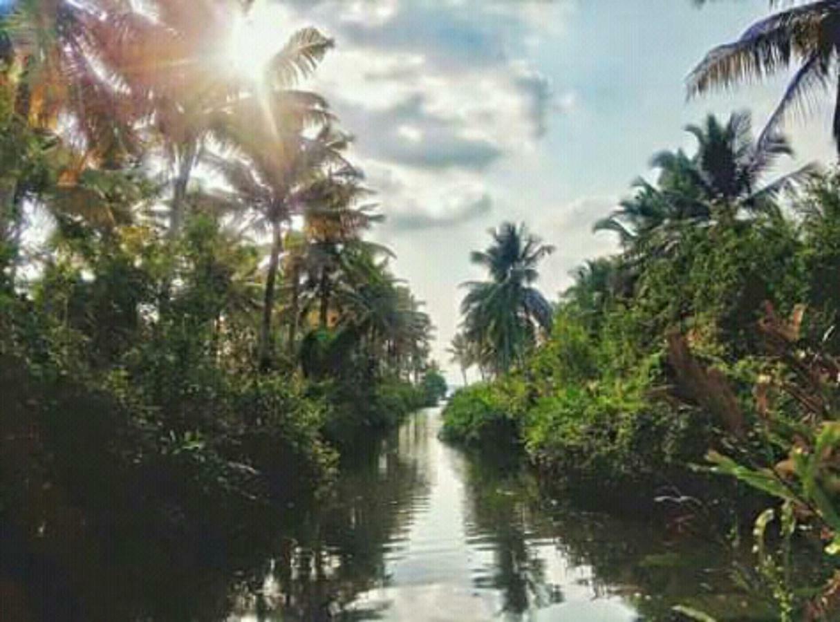 Rajatheeram Beach Homestay & Backwater Cruise Alleppey Alappuzha Exterior foto